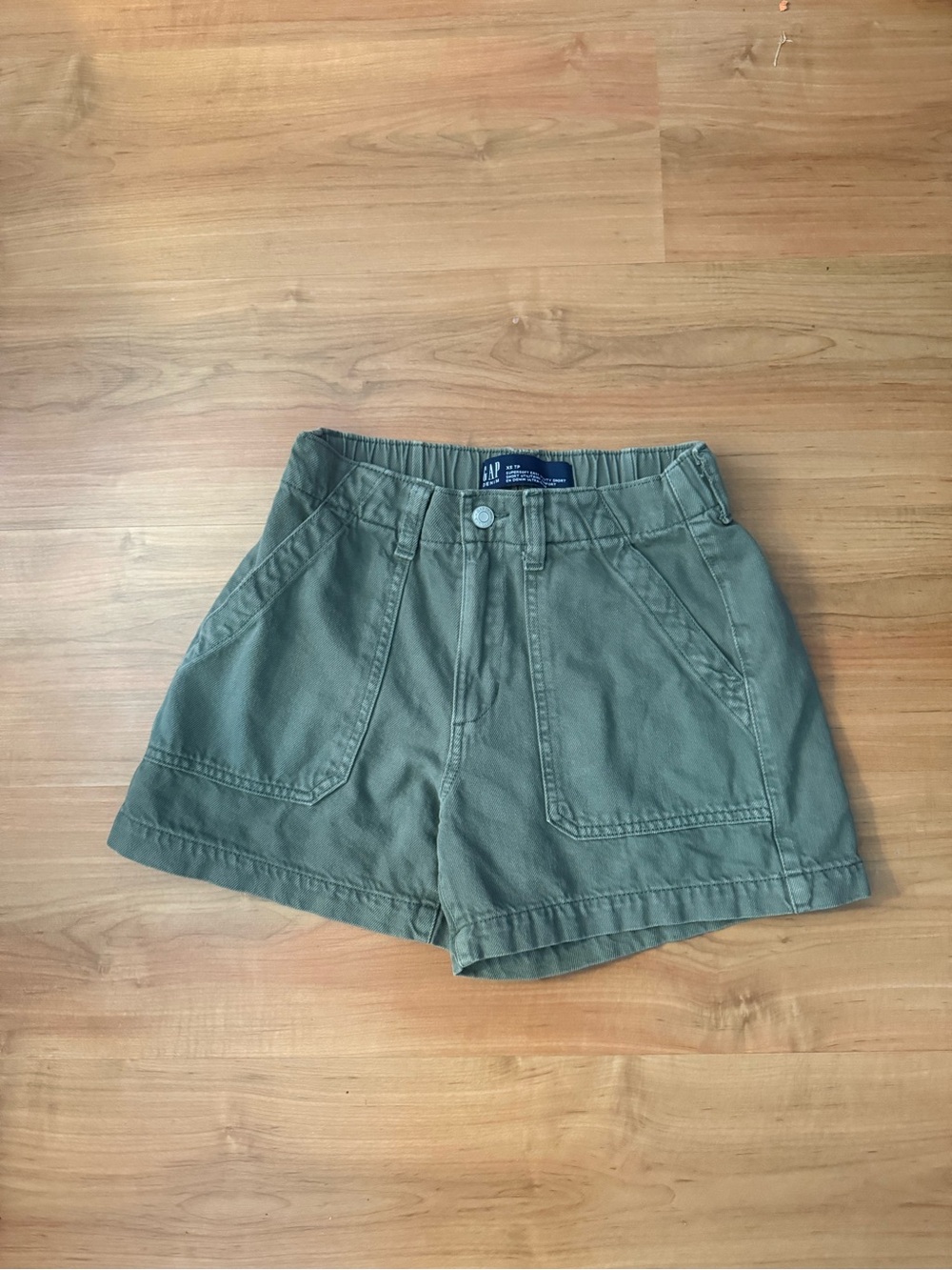 GAP Women's Olive Utility Cargo Shorts